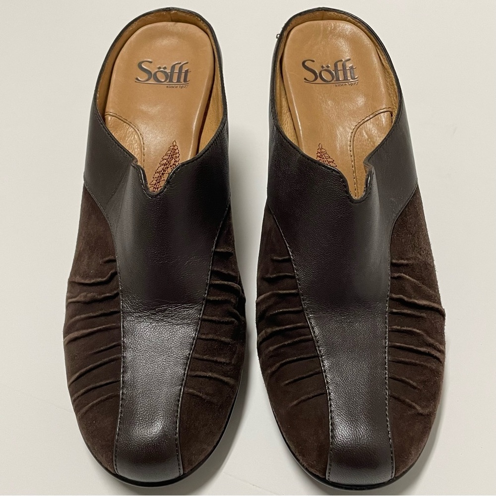 Sofft Leather Heeled Mules Textured Women's Size 9 Clog Shoe Casual Business